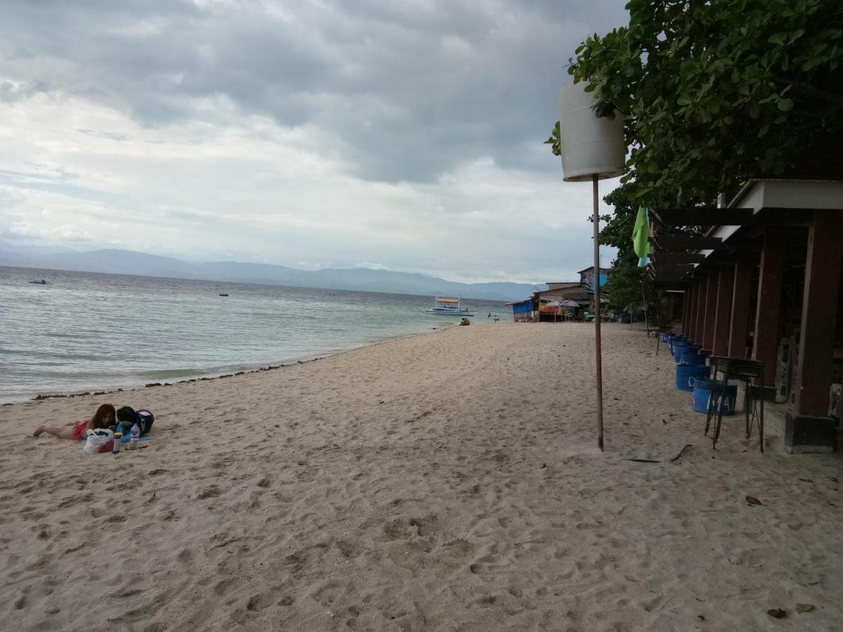 Hk Beach Resort And Restaurant Moalboal Exterior photo